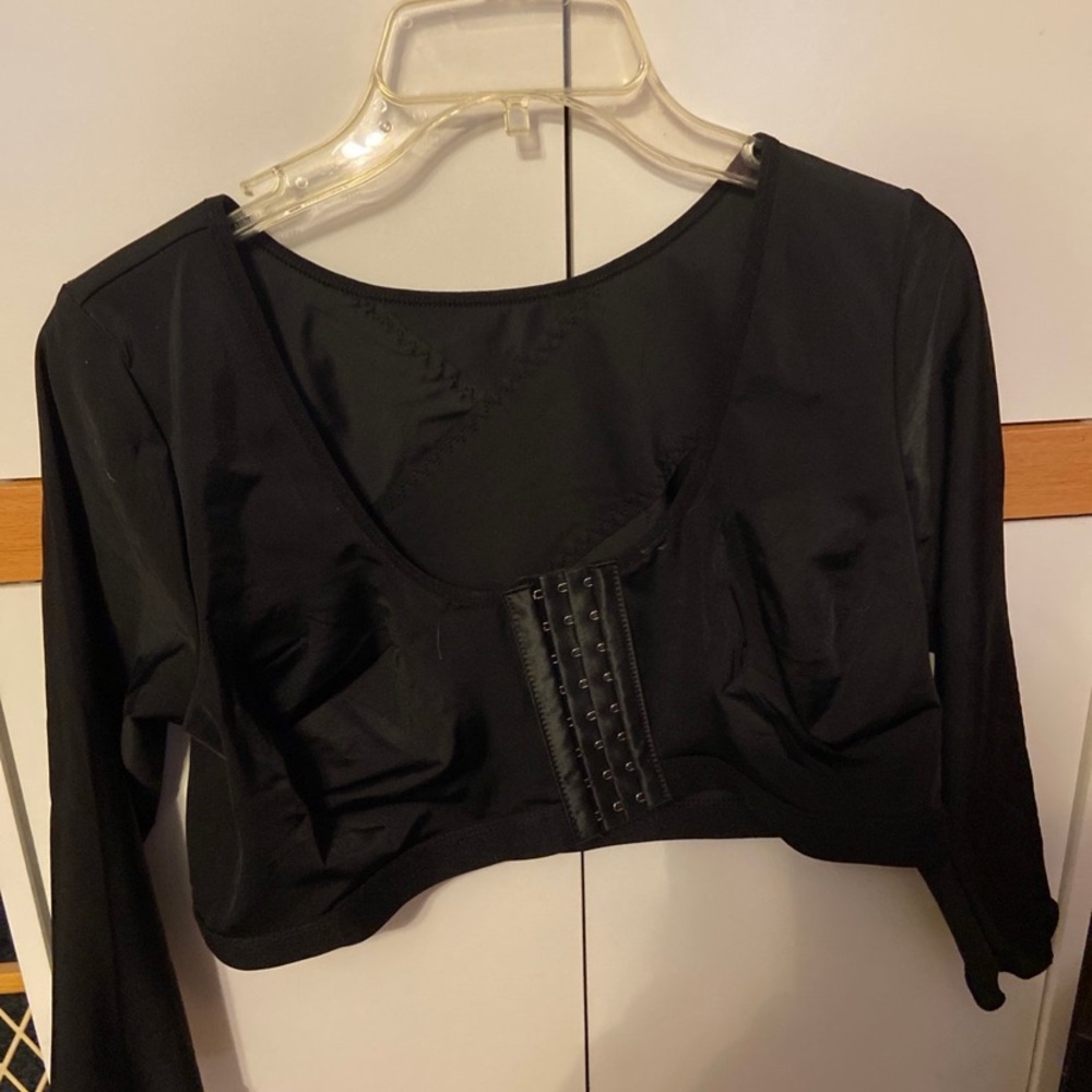 New compression shirt ( black )